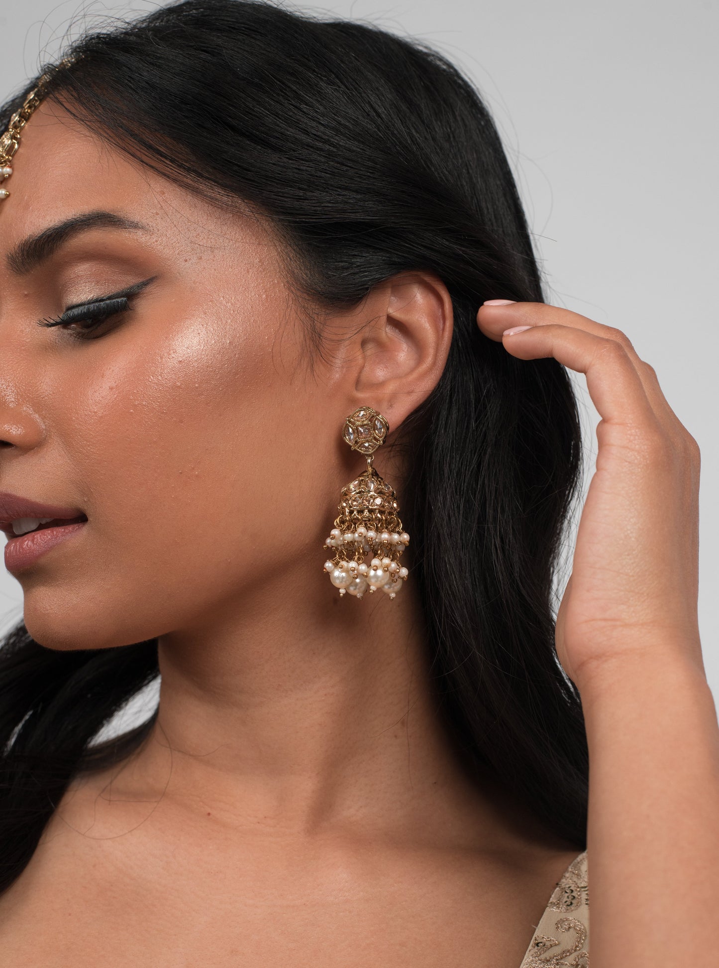 Cream Mother of Pearl Tikka Set