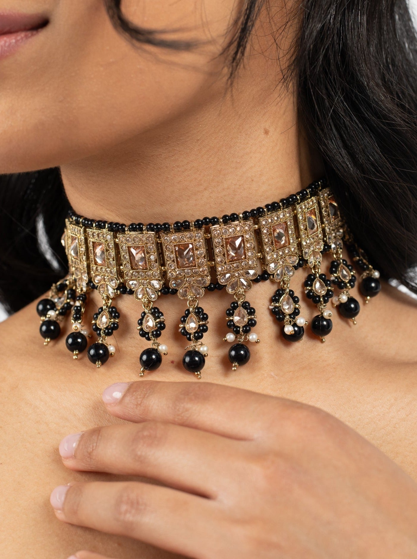 Onyx Suraj Choker