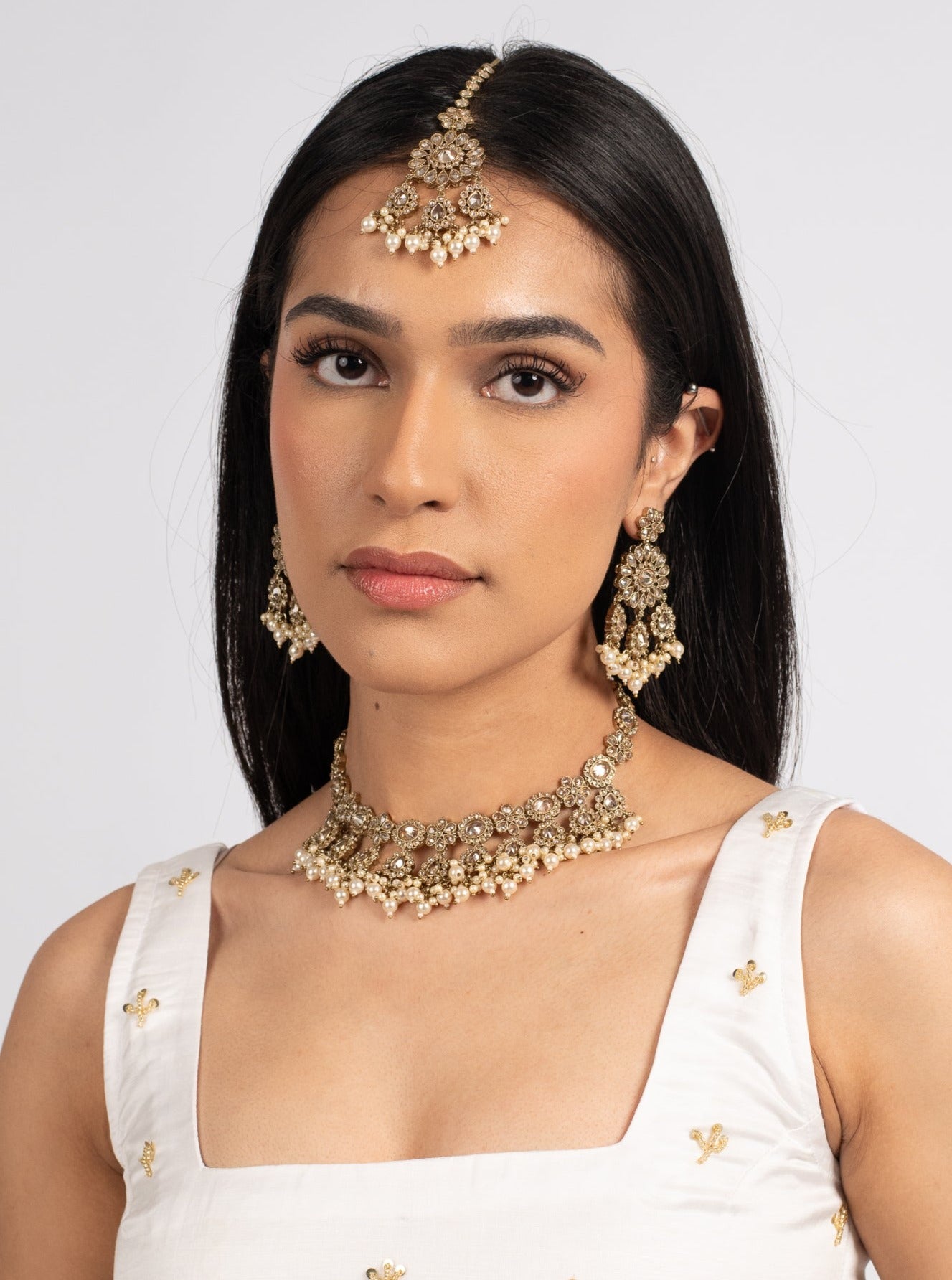 Cream Aysha Tikka Set