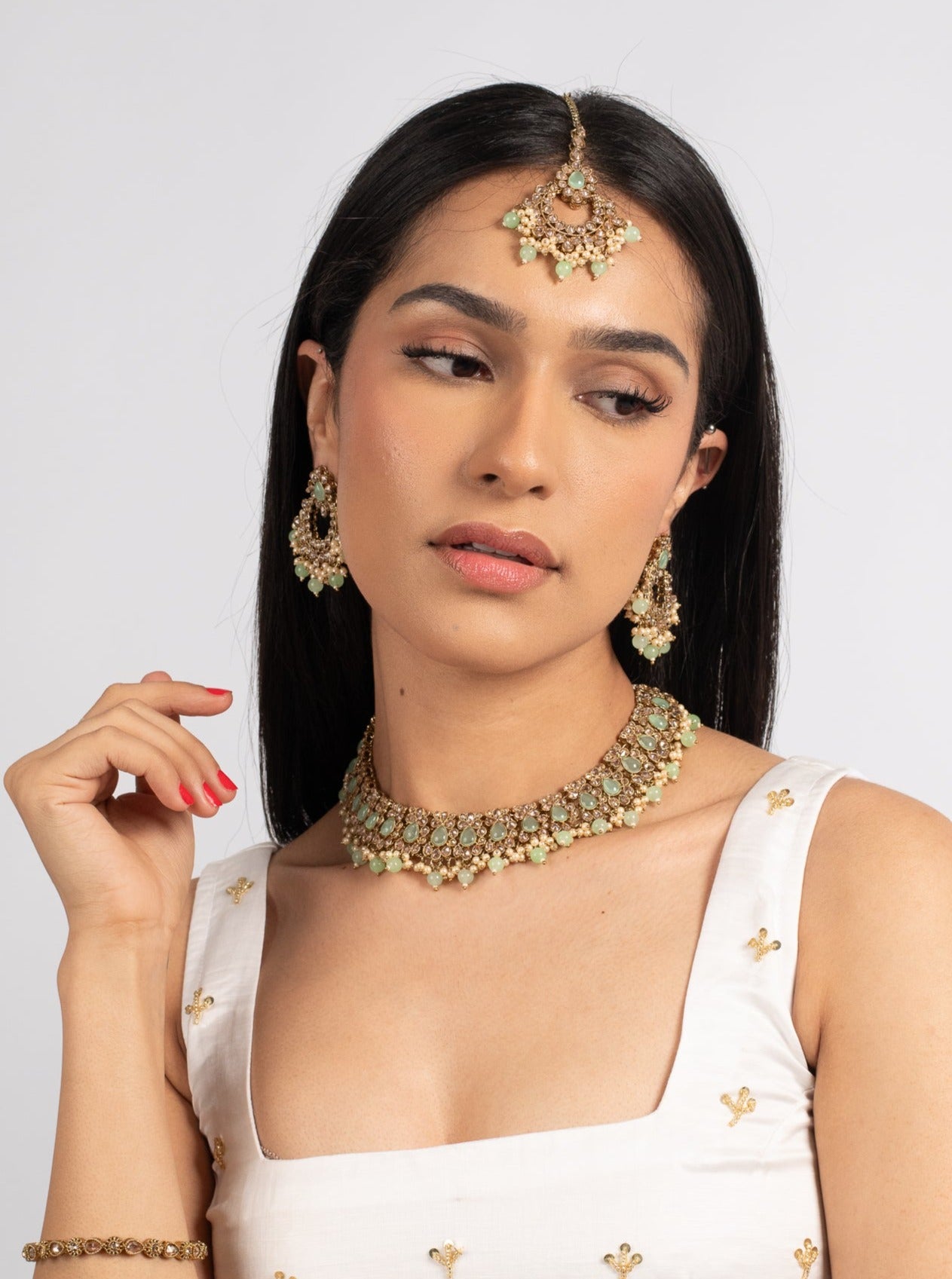 Sky Kiara Choker