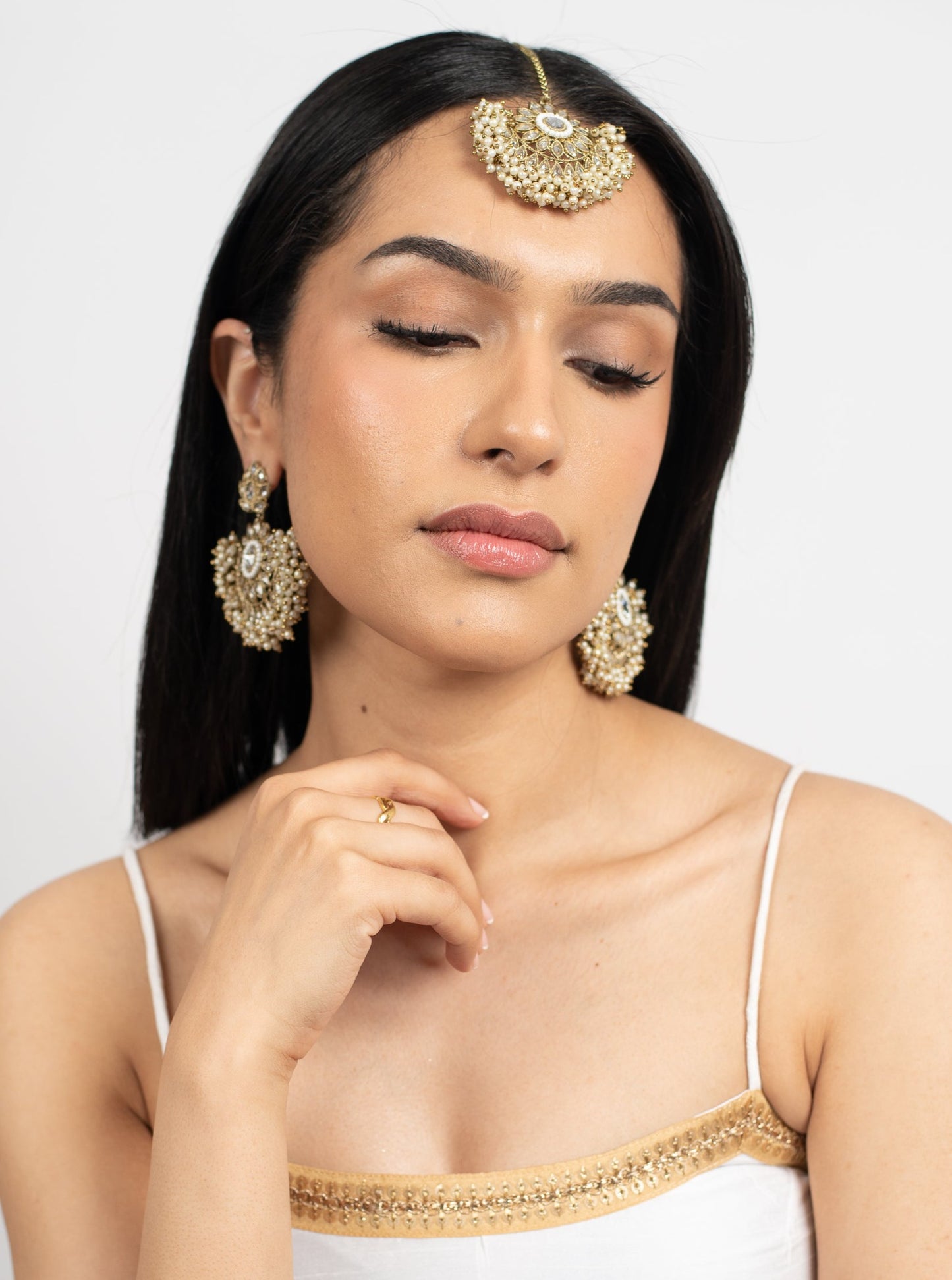 White Azalea Tikka Set