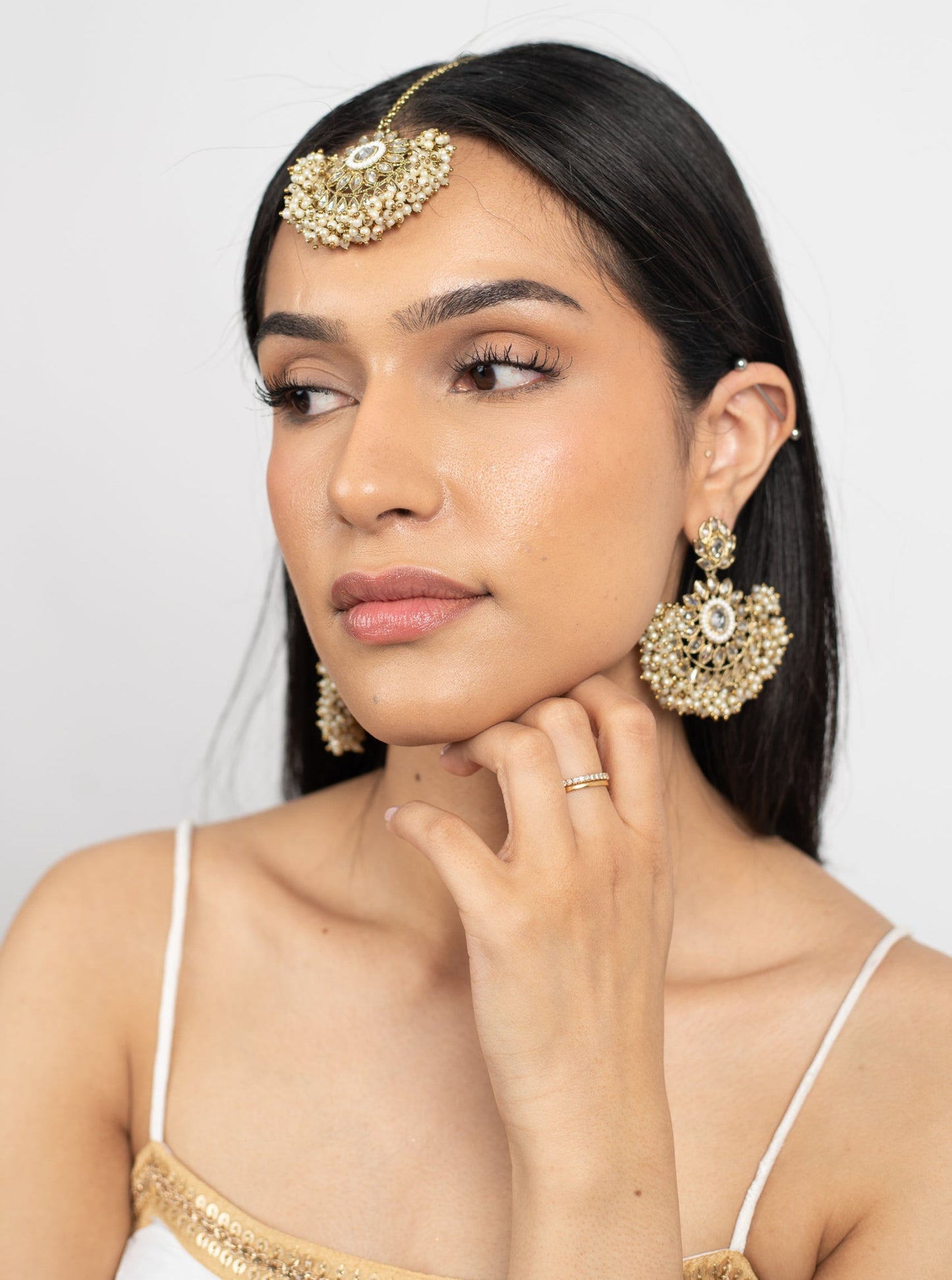 White Azalea Tikka Set