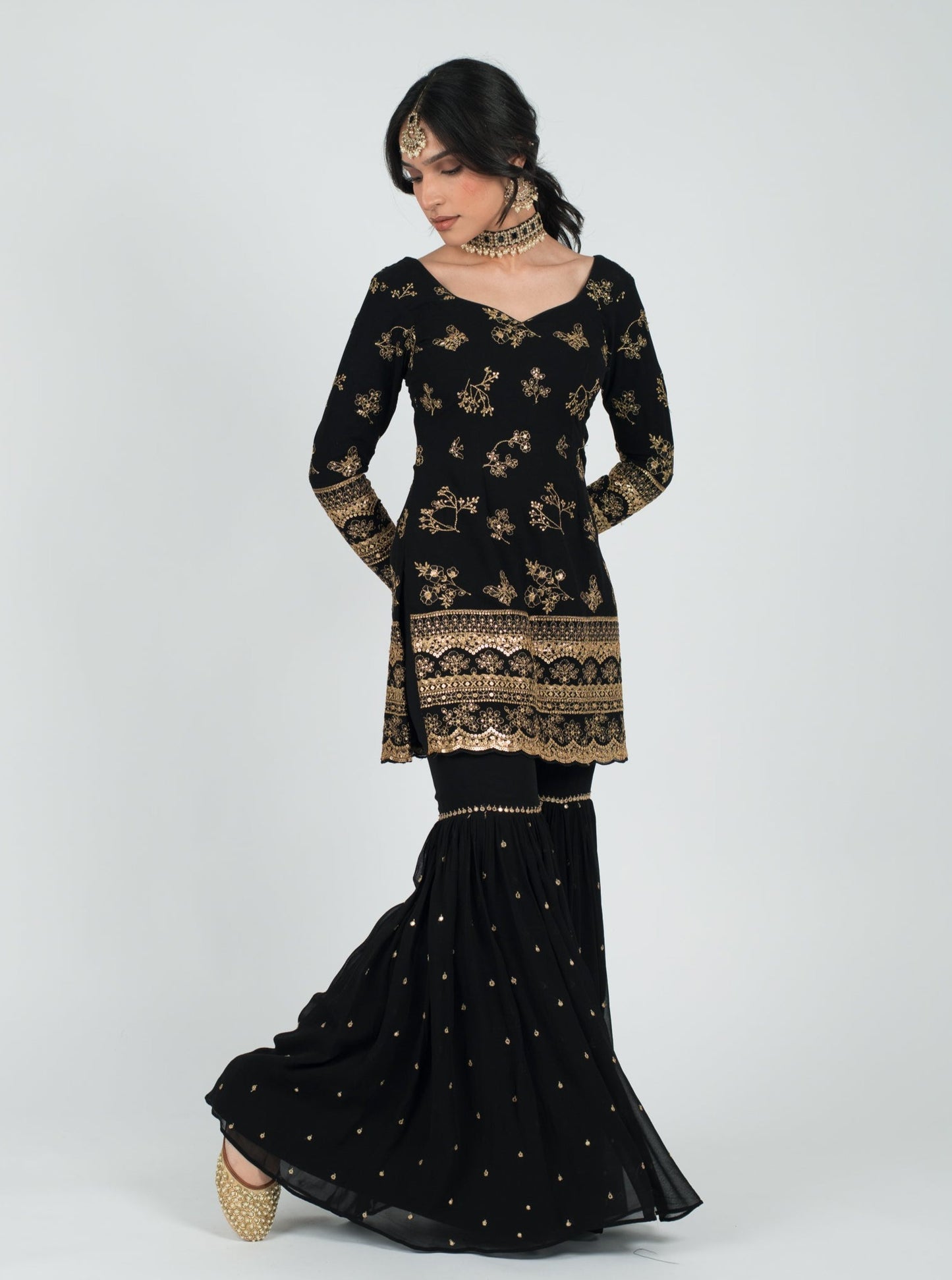 Black Saiya Suit