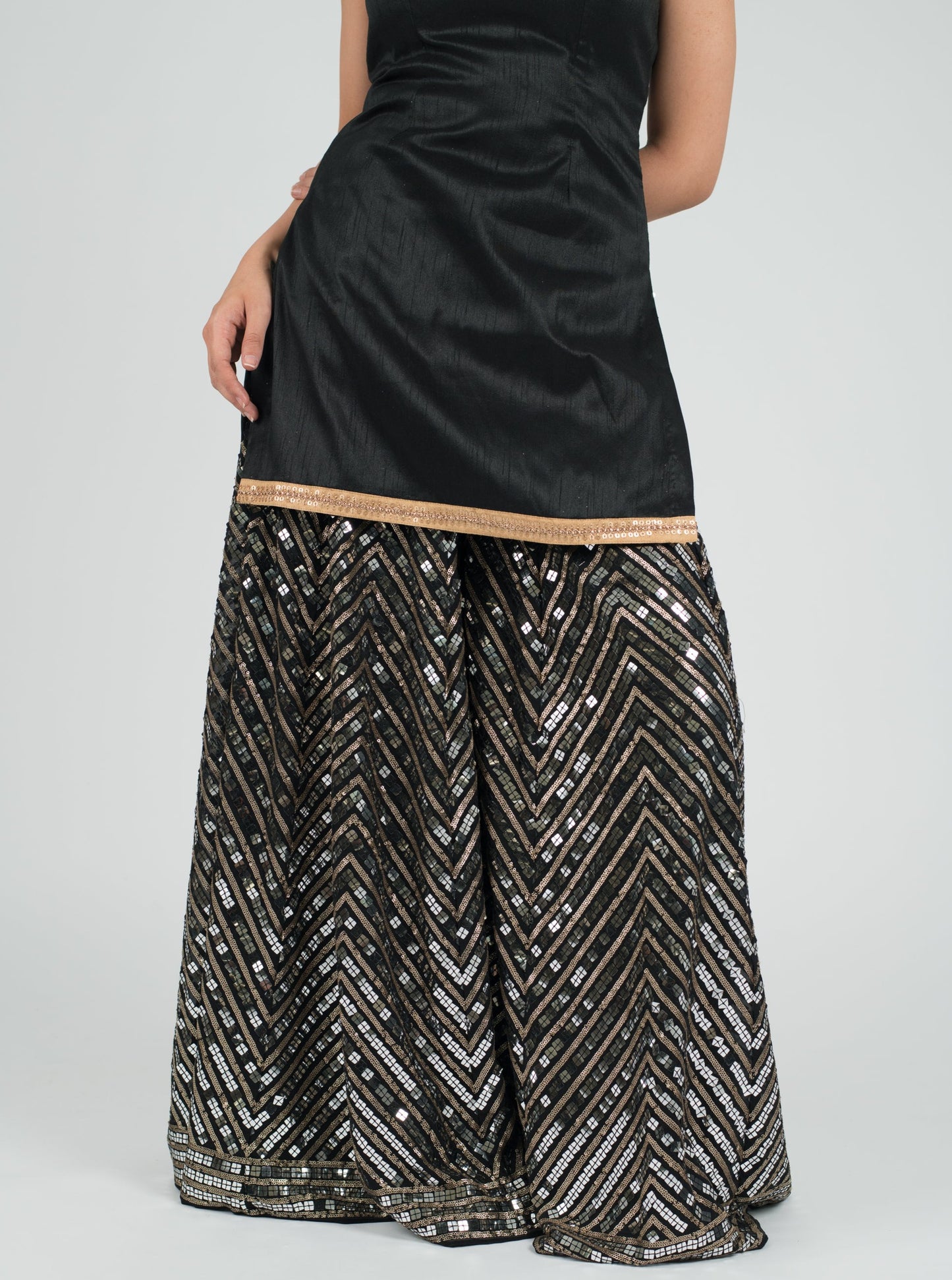 Onyx Shaher Suit