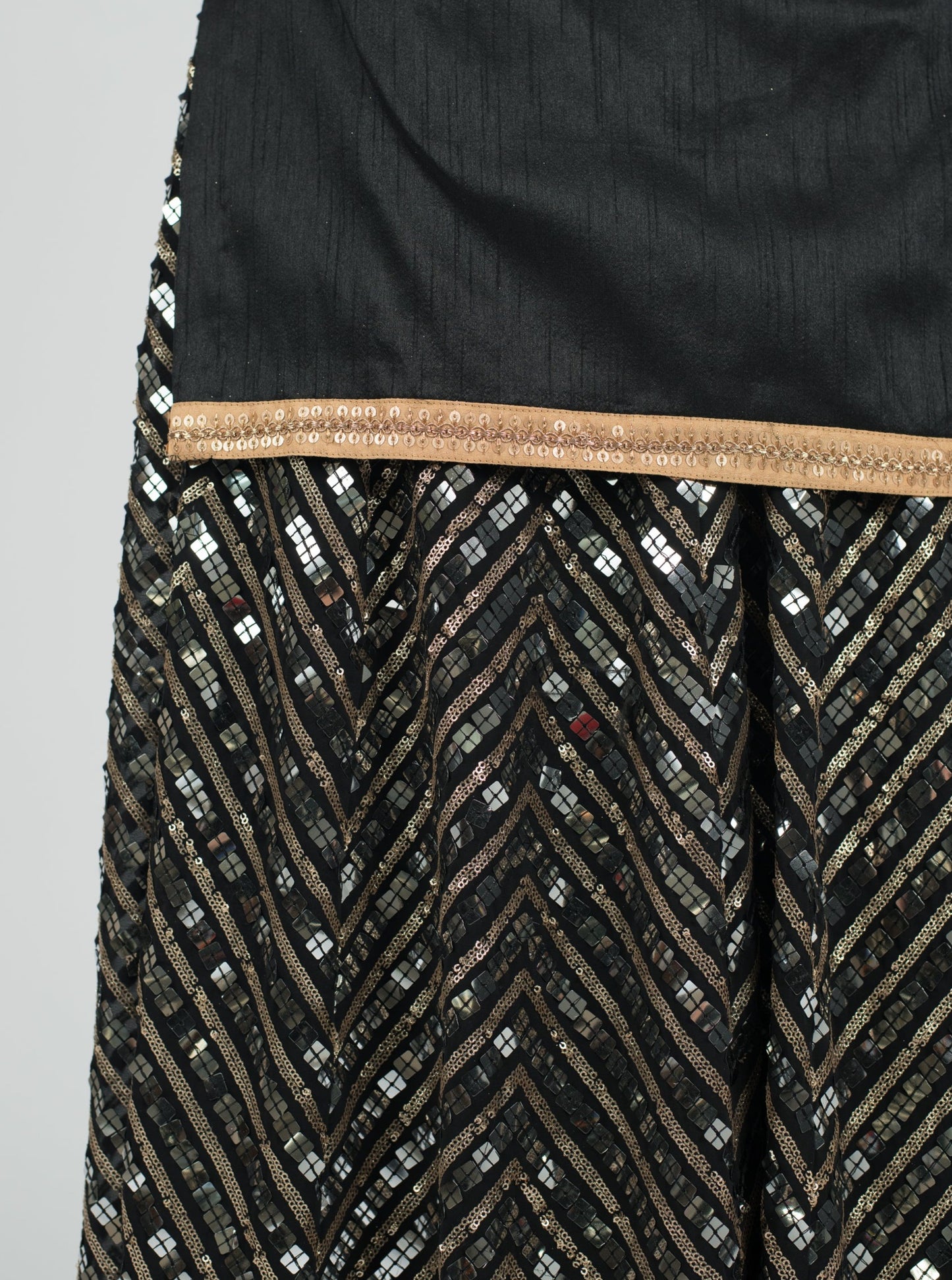 Onyx Shaher Suit