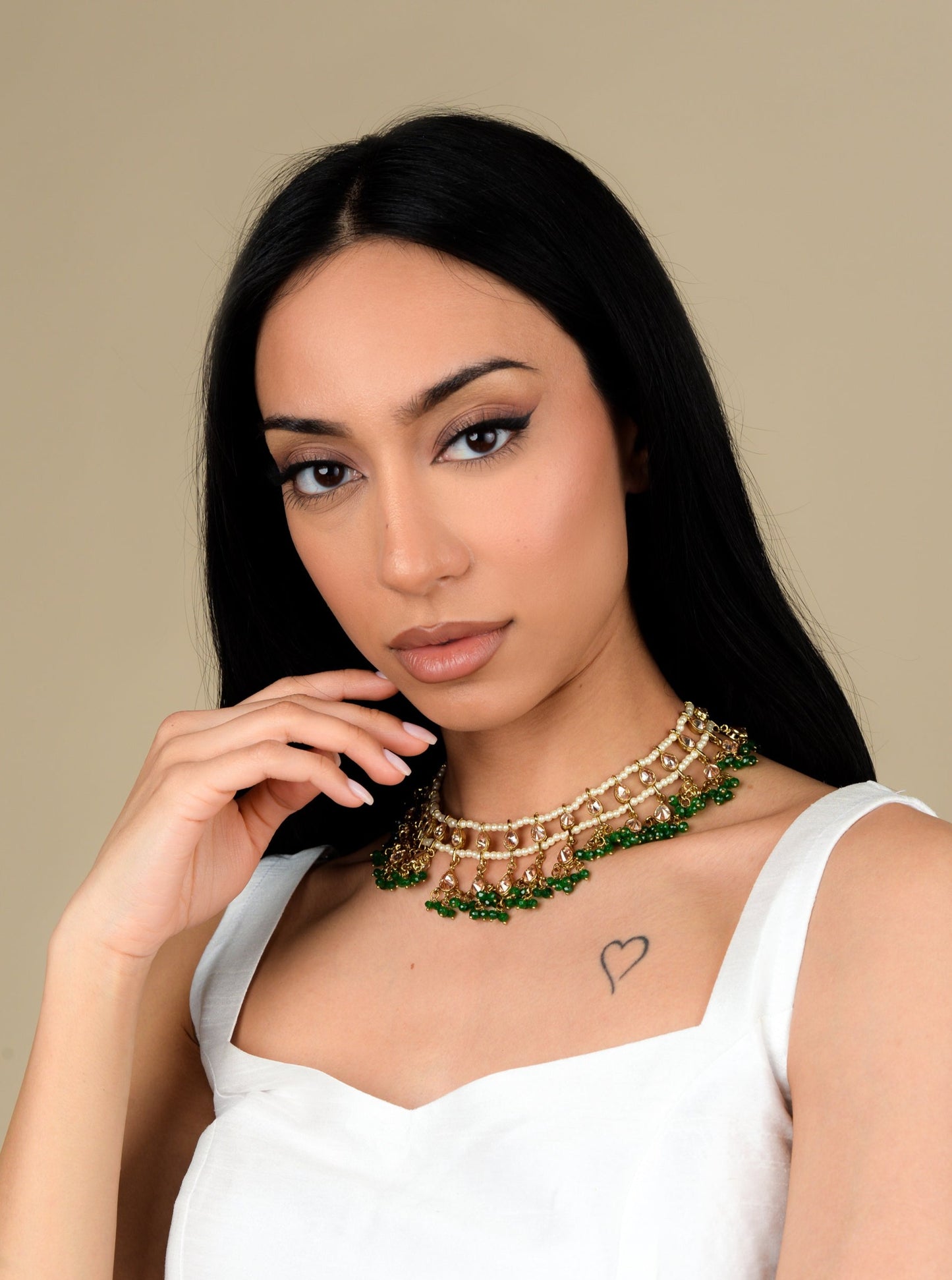 Emerald Elyse Choker