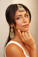 Moonlit Pari Tikka Set