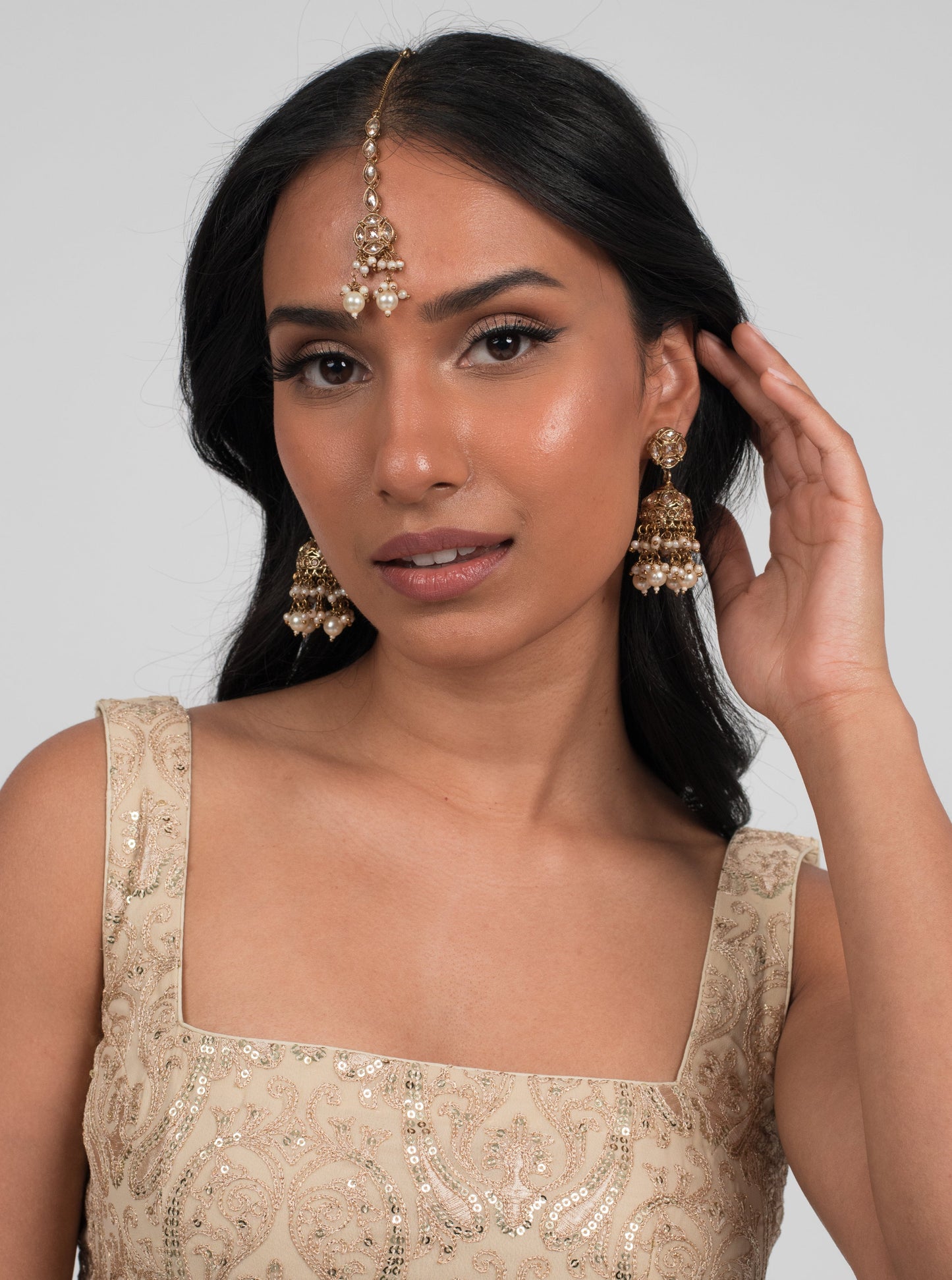 Cream Mother of Pearl Tikka Set