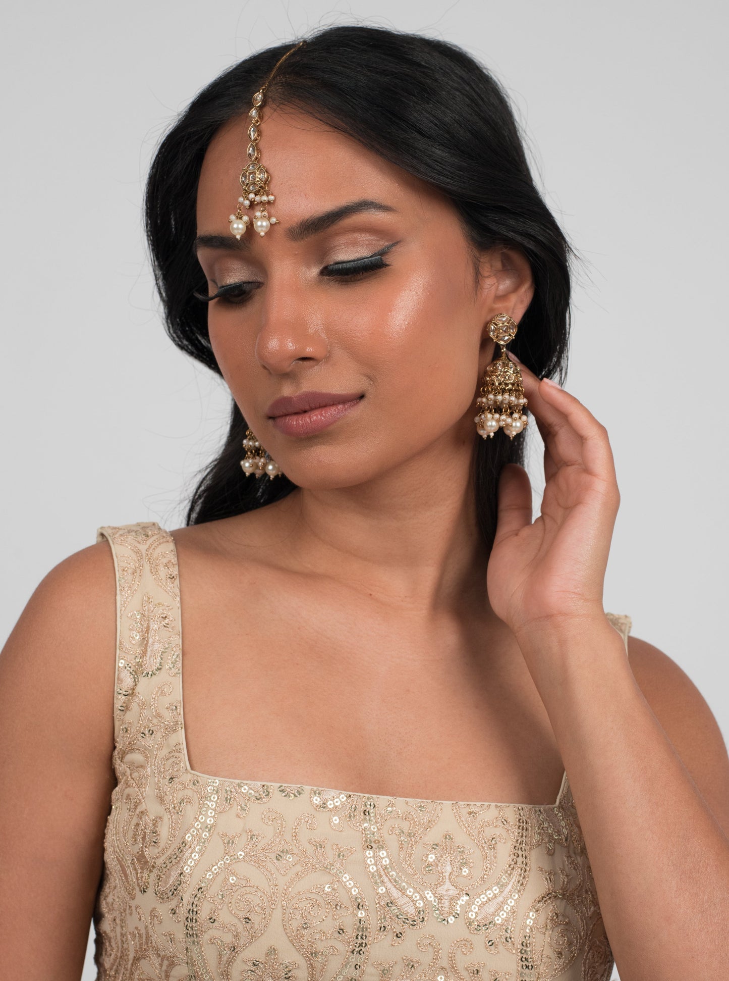 Cream Mother of Pearl Tikka Set