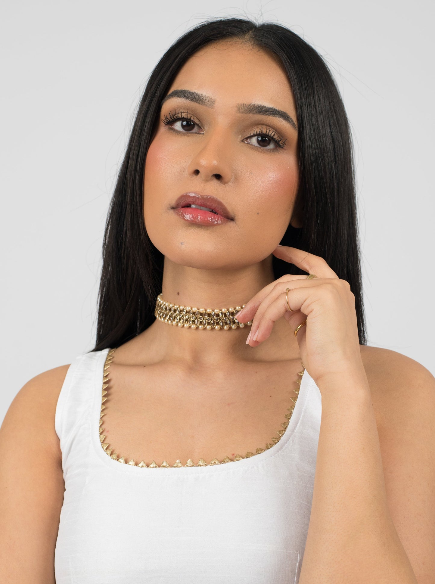 Champagne Khaab Choker