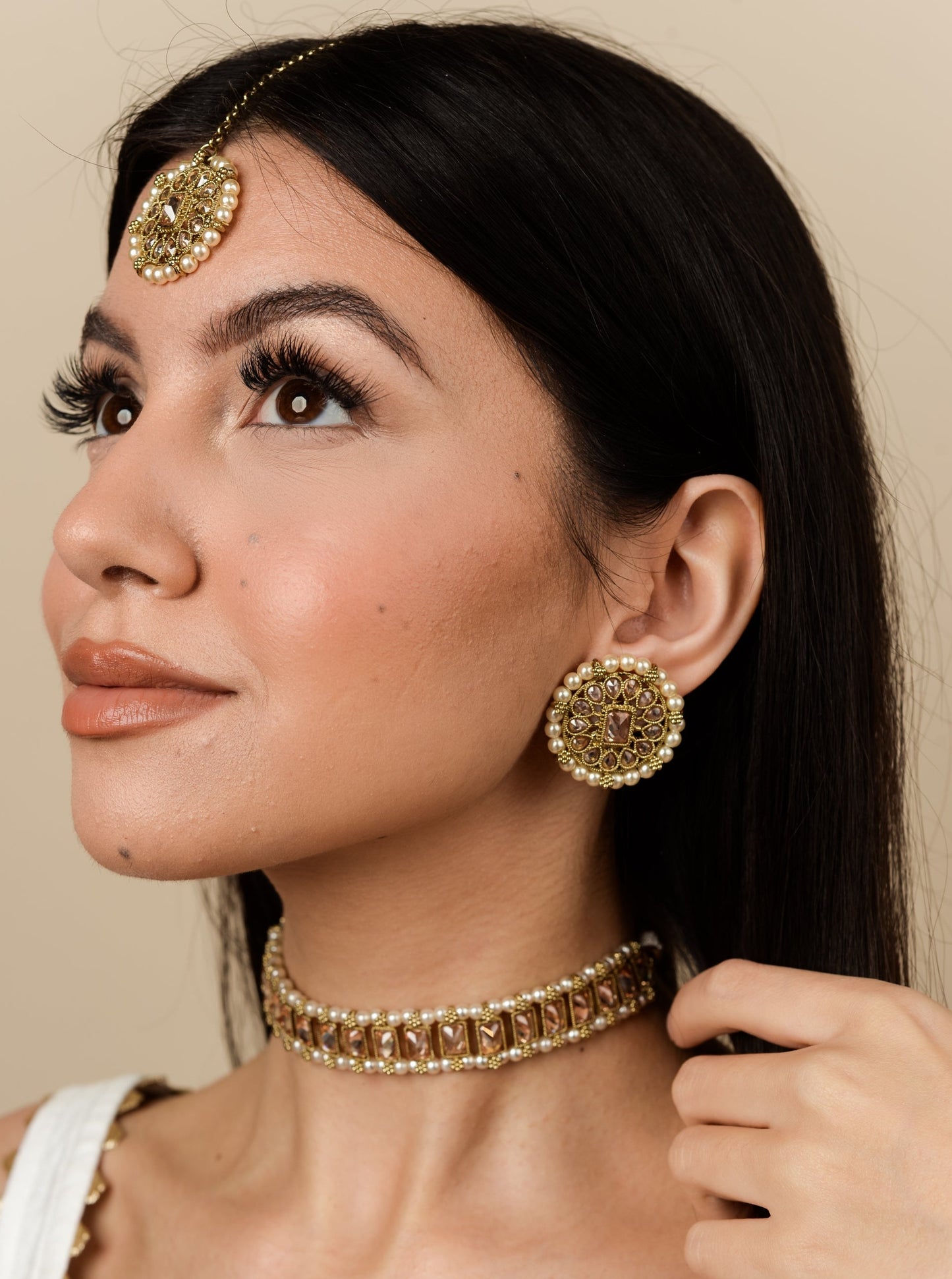 Champagne Keya Choker